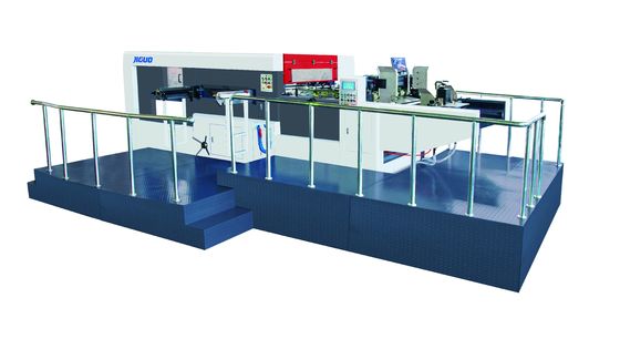 購入 4500シート/H 紙の自動切削機 サイズ 580×500mm online manufacture